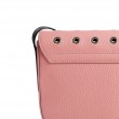 petit sac à rabat style Rock en cuir foulonné, coloris rose guimauve - détails