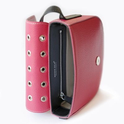 Small shoulder bag DINA ROCK in grained leather, raspberry color - open