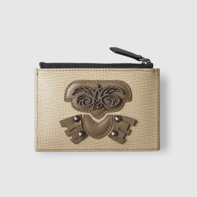 Zip pouch card holder "OWL-ROBOT" in grained calf, beige color and shiny gun metals - front view