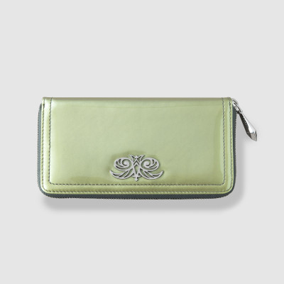 KYOTO, zippy continental wallet in green varnished leather - front view on linen