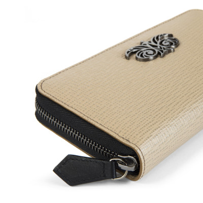 VENICE, grained calfskin continental wallet, beige color - details