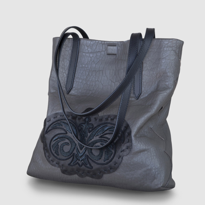 Soft lamb shopper "SUZANNE" M in taupe color, embellished black cannetille embroidery - side view
