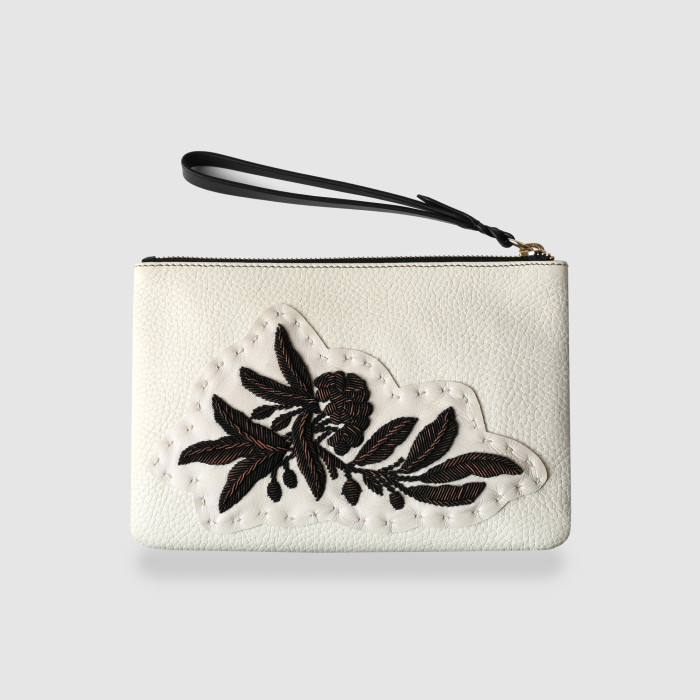 Grained leather zipper pouch "SUZY BLACK FLOWER" - off white and black - front view