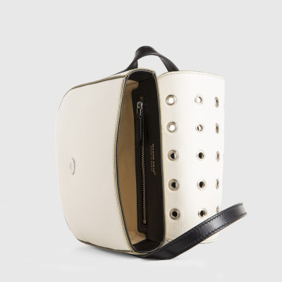 Small crossbody "DINA ROCK" in grained leather, off-white colour - open