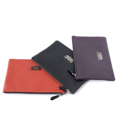 OSLO, les trois pochettes zippées en cuir foulonné, coloris orange, noir et iris