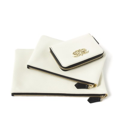 JULIE, zipper pouch in grained calfskin with zipper compagnon MADRID and big zipper pouch OSLO, off-white color