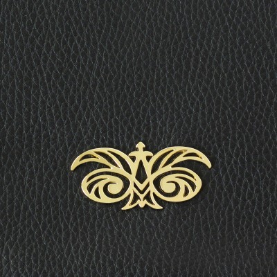 JULIE, zipper pouch in grained calfskin, black color - detail on MASHA KEJA logo