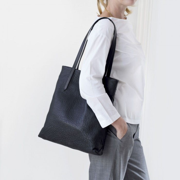 Soft lamb leather shopper "SUZANNE", big size, black color - worn by a model